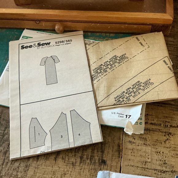 4 Patterns Dresses & Suits. Butterick 4333 & 5932, Simplicity 7238, See/Sew 5298 - Picture 8 of 10